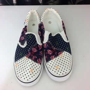 Adokoo floral print slip-ons NWOT